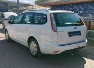 FORD FOCUS 1.6 Fresh EURO5 2. Tulaj. KLÍMA. VONÓHOROG. SZÉLVÉDŐFŰTÉS. ELEKTROMOS ABLAK