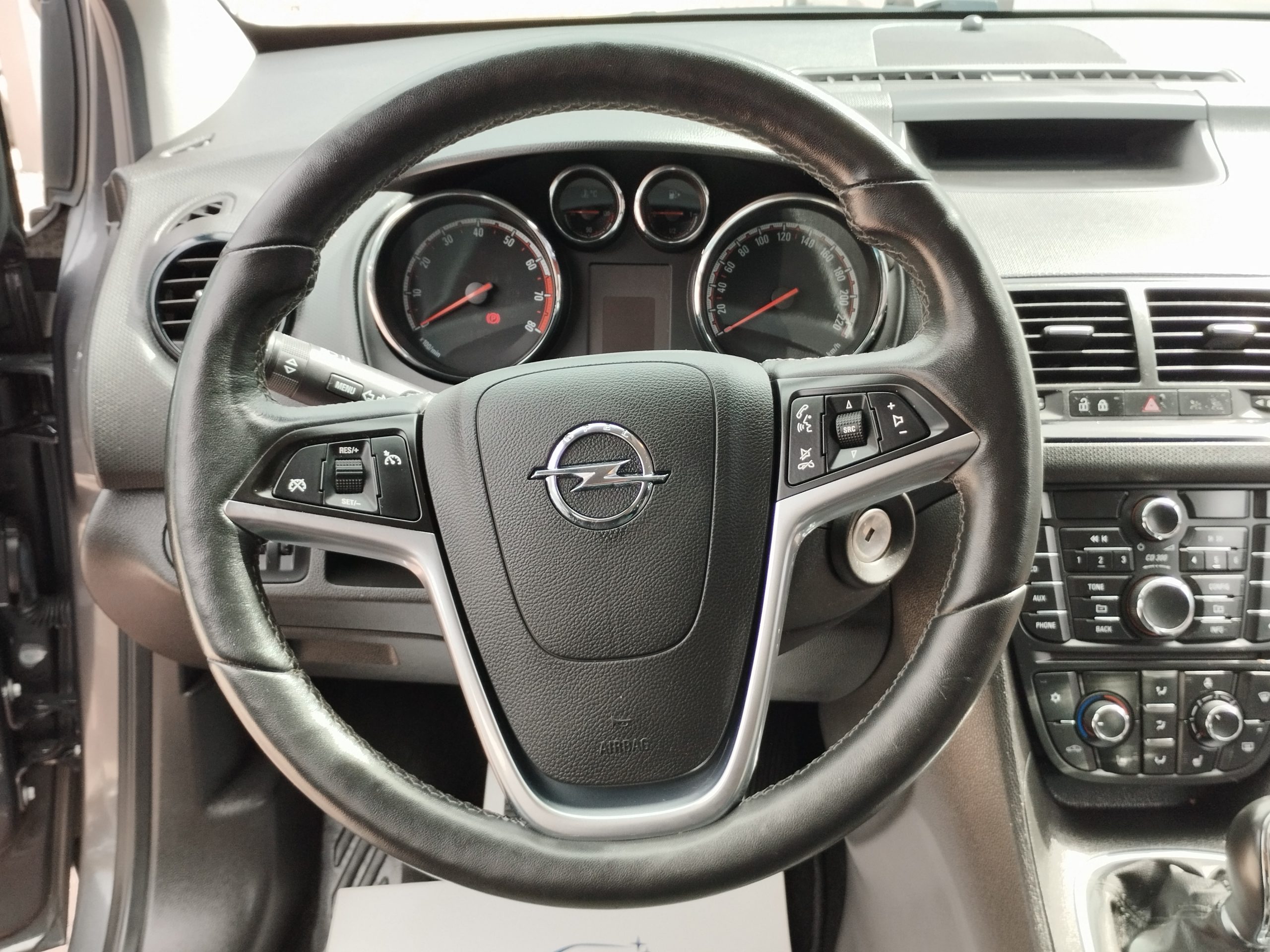 OPEL MERIVA B 1.4 T Cosmo TEMPOMAT. FÉLBŐR BELSŐ. PARKRADAR. ALUFELNI. KÖDLÁMPA