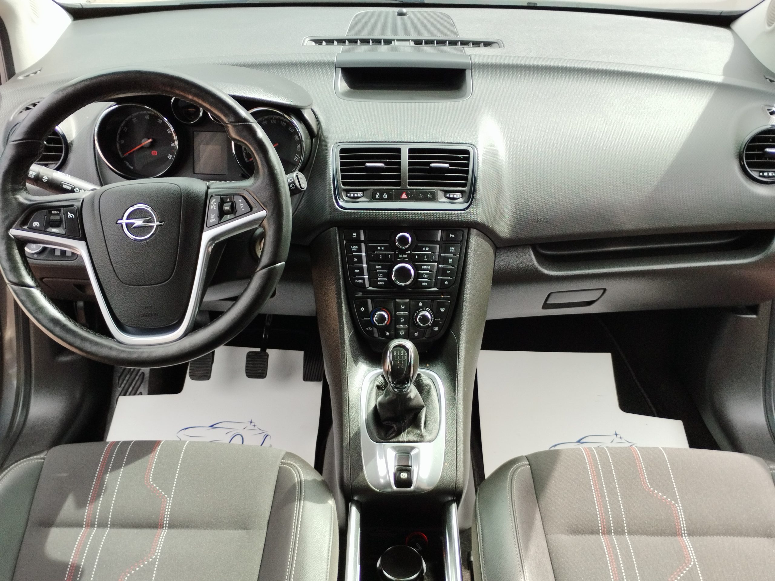 OPEL MERIVA B 1.4 T Cosmo TEMPOMAT. FÉLBŐR BELSŐ. PARKRADAR. ALUFELNI. KÖDLÁMPA