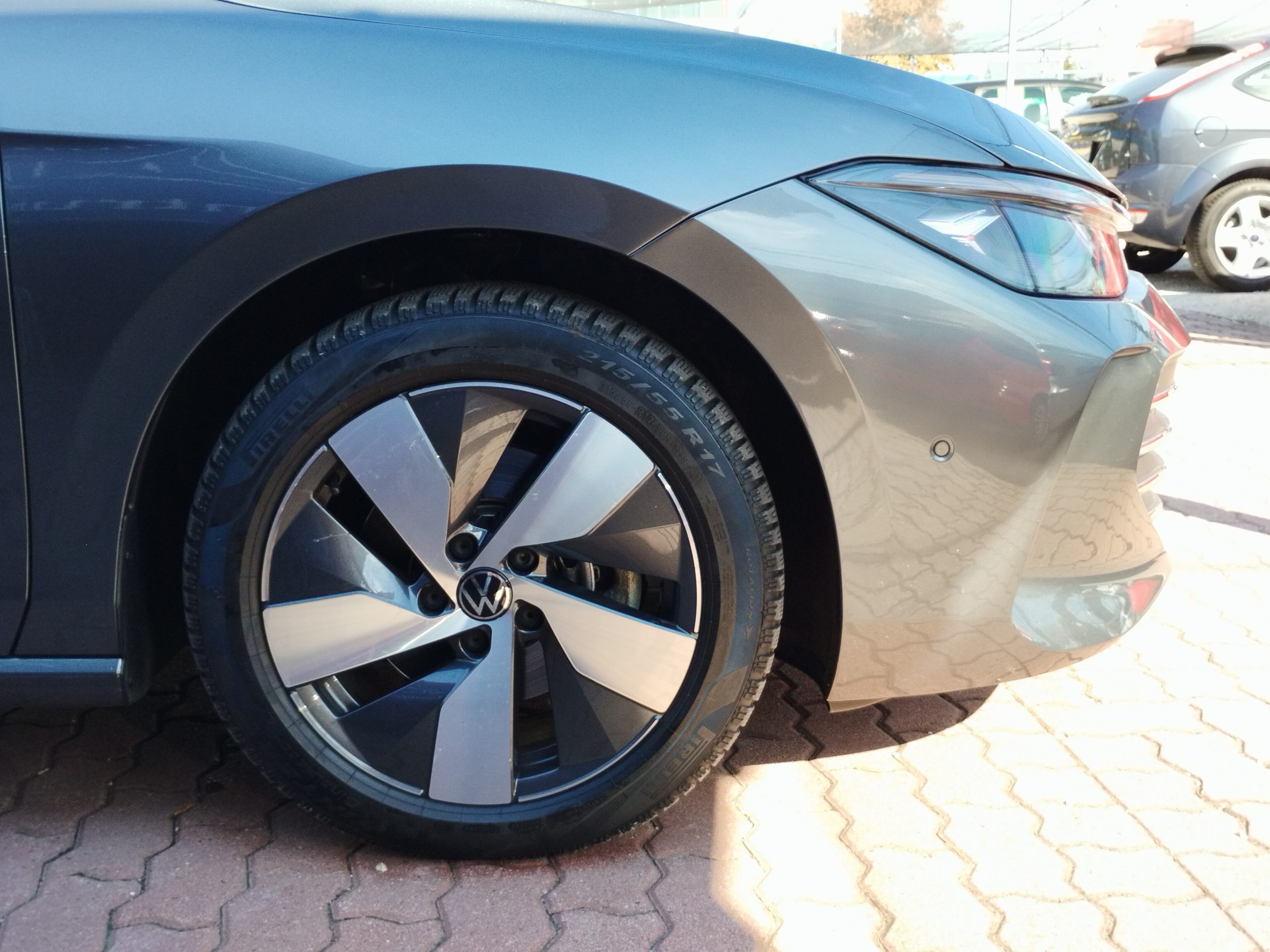 VOLKSWAGEN PASSAT IX Variant 2.0 TDI SCR Business DSG. 42.000KM! NAVIGÁCIÓ. TEMPOMAT. KAMERA