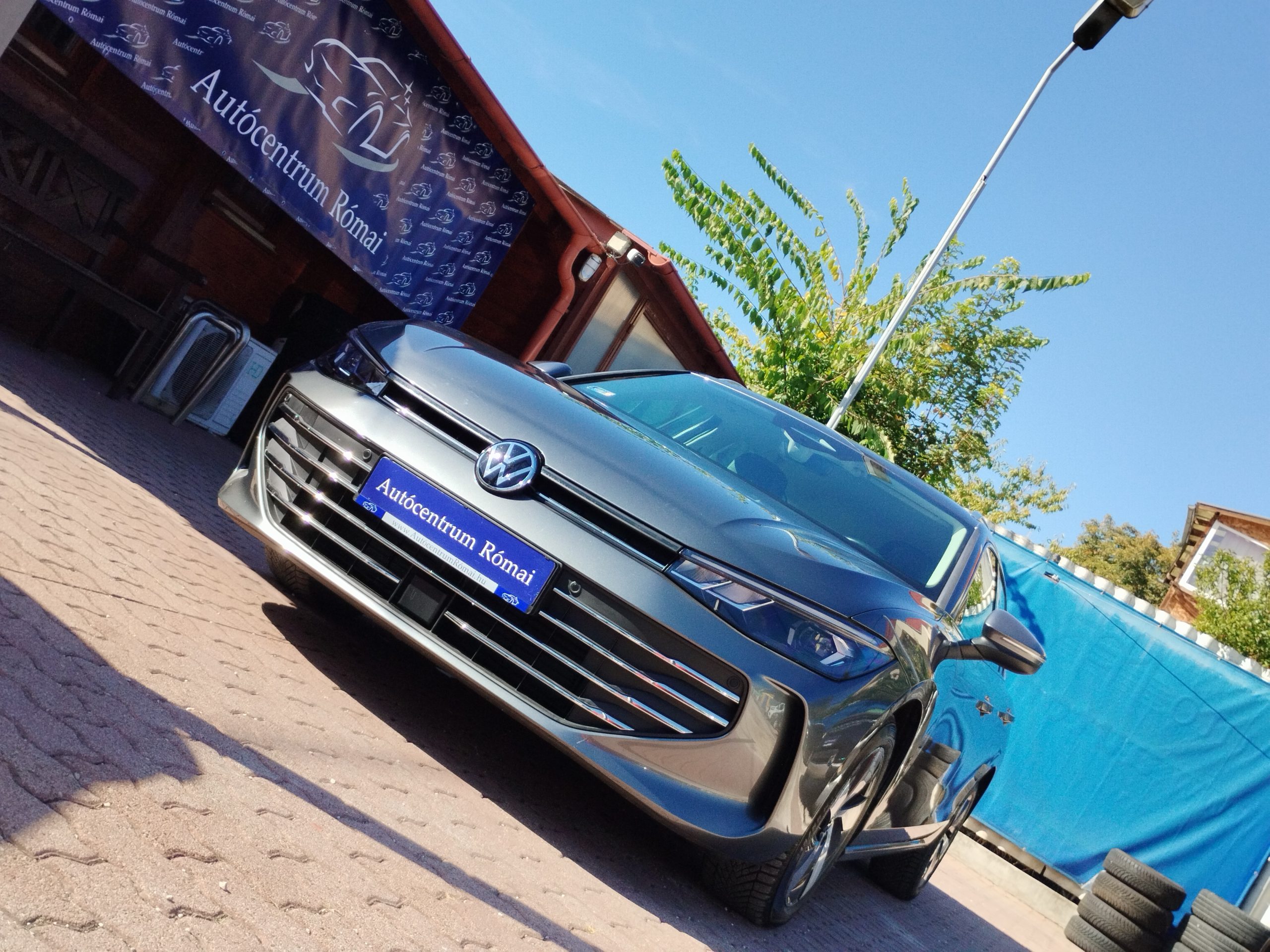 VOLKSWAGEN PASSAT IX Variant 2.0 TDI SCR Business DSG. 42.000KM! NAVIGÁCIÓ. TEMPOMAT. KAMERA