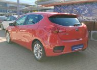 KIA CEE'D 1.4 CVVT LX Red Line. 2. Tulaj. Szervizkönyv! TEMPOMAT. PARKRADAR. ÜLÉSFŰTÉS
