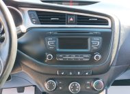 KIA CEE'D 1.4 CVVT LX Red Line. 2. Tulaj. Szervizkönyv! TEMPOMAT. PARKRADAR. ÜLÉSFŰTÉS