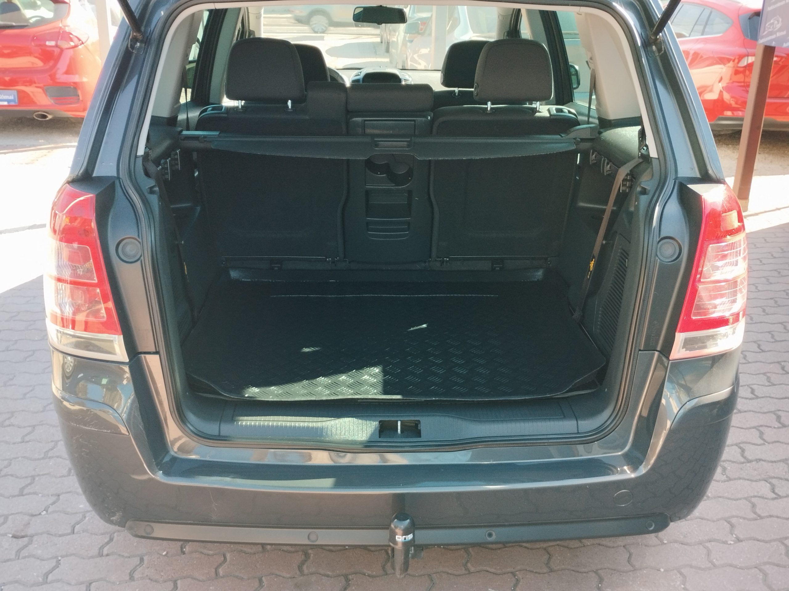OPEL ZAFIRA B 1.8 Enjoy 129.000km! TEMPOMAT. XENON. PARKRADAR. ÜLÉSFŰTÉS. VONÓHOROG
