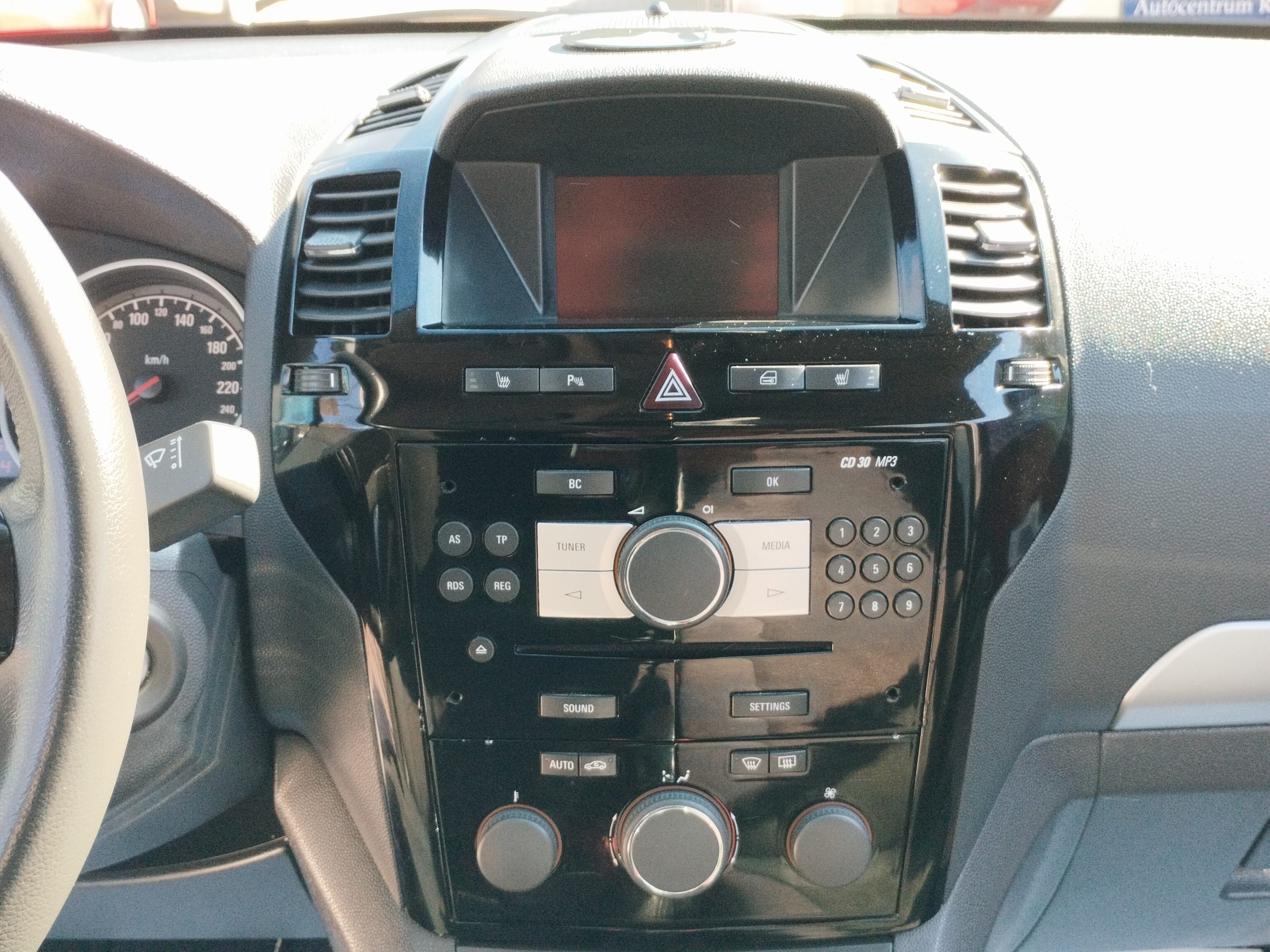 OPEL ZAFIRA B 1.8 Enjoy 129.000km! TEMPOMAT. XENON. PARKRADAR. ÜLÉSFŰTÉS. VONÓHOROG