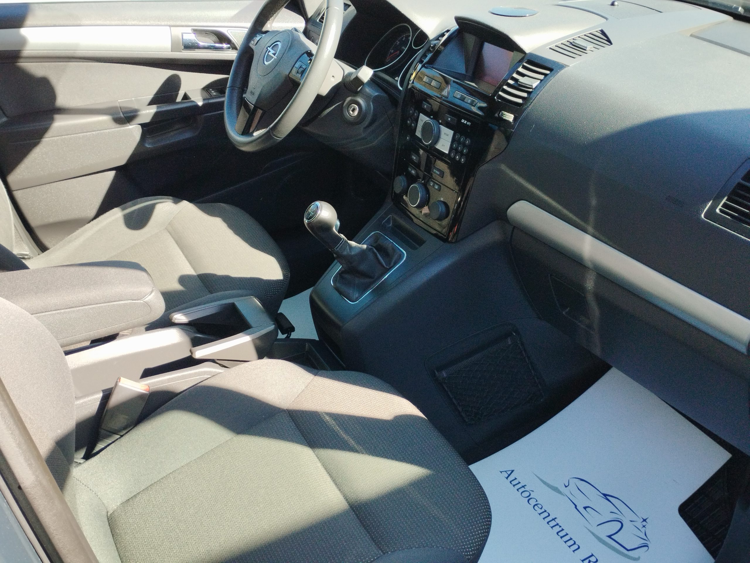 OPEL ZAFIRA B 1.8 Enjoy 129.000km! TEMPOMAT. XENON. PARKRADAR. ÜLÉSFŰTÉS. VONÓHOROG