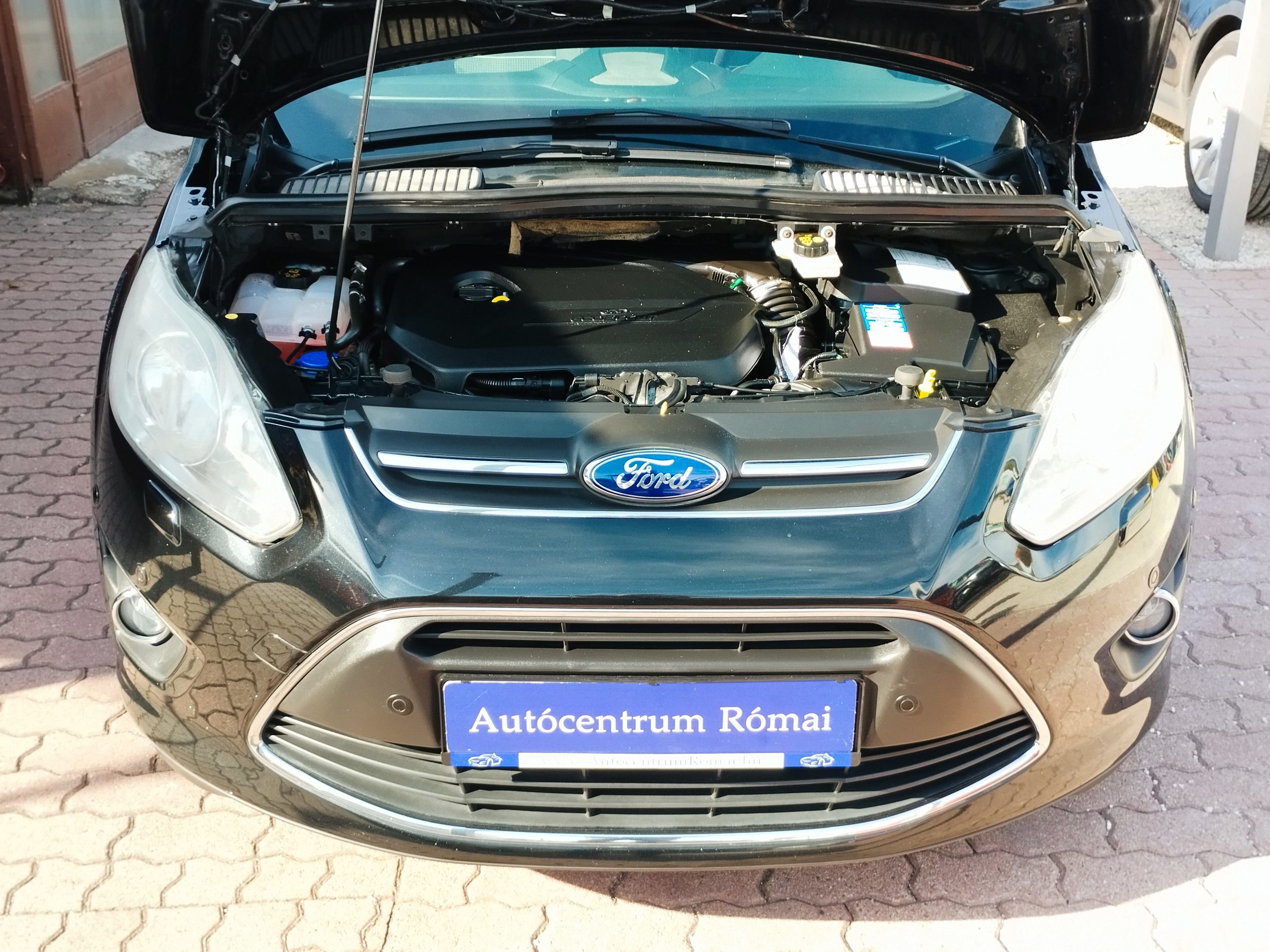 FORD C-MAX Grand1.6 SCTi EcoBoost Titanium 103.000km! 2. Tulaj. KAMERA. PARKRADAR. VONÓHOROG. ÜLÉSFŰTÉS