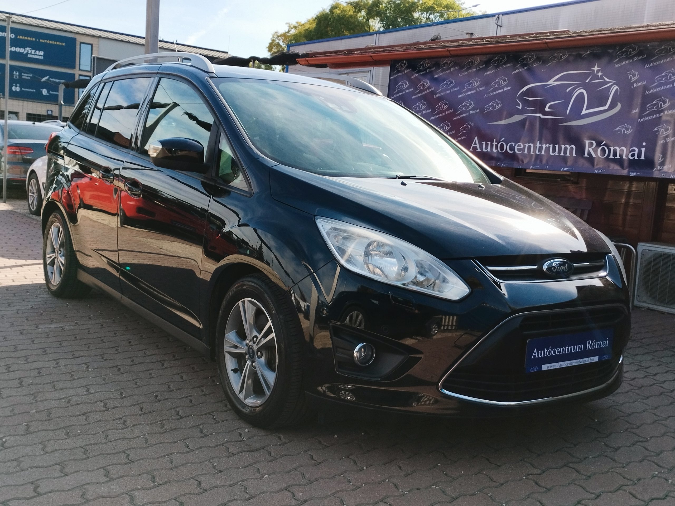 FORD C-MAX Grand1.6 SCTi EcoBoost Titanium 103.000km! 2. Tulaj. KAMERA. PARKRADAR. VONÓHOROG. ÜLÉSFŰTÉS