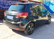 KIA VENGA 1.4 CVVT Limitált 2. Tulaj. DIGIT KLÍMA. FÉLBŐR BELSŐ. ÜLÉSFŰTÉS. PARKRADAR