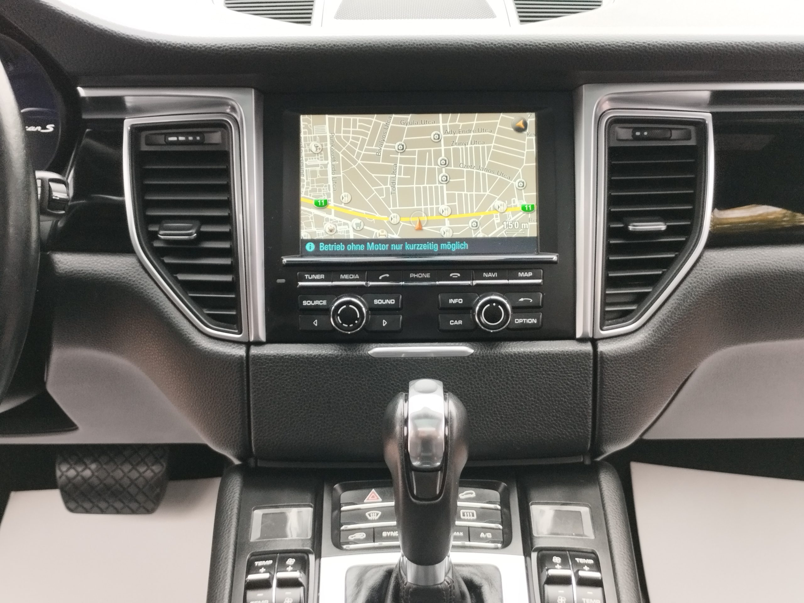 PORSCHE MACAN S Dízel PDK PANORÁMA TETŐ. FÉLBŐR BELSŐ. NAVIGÁCIÓ. TEMPOMAT
