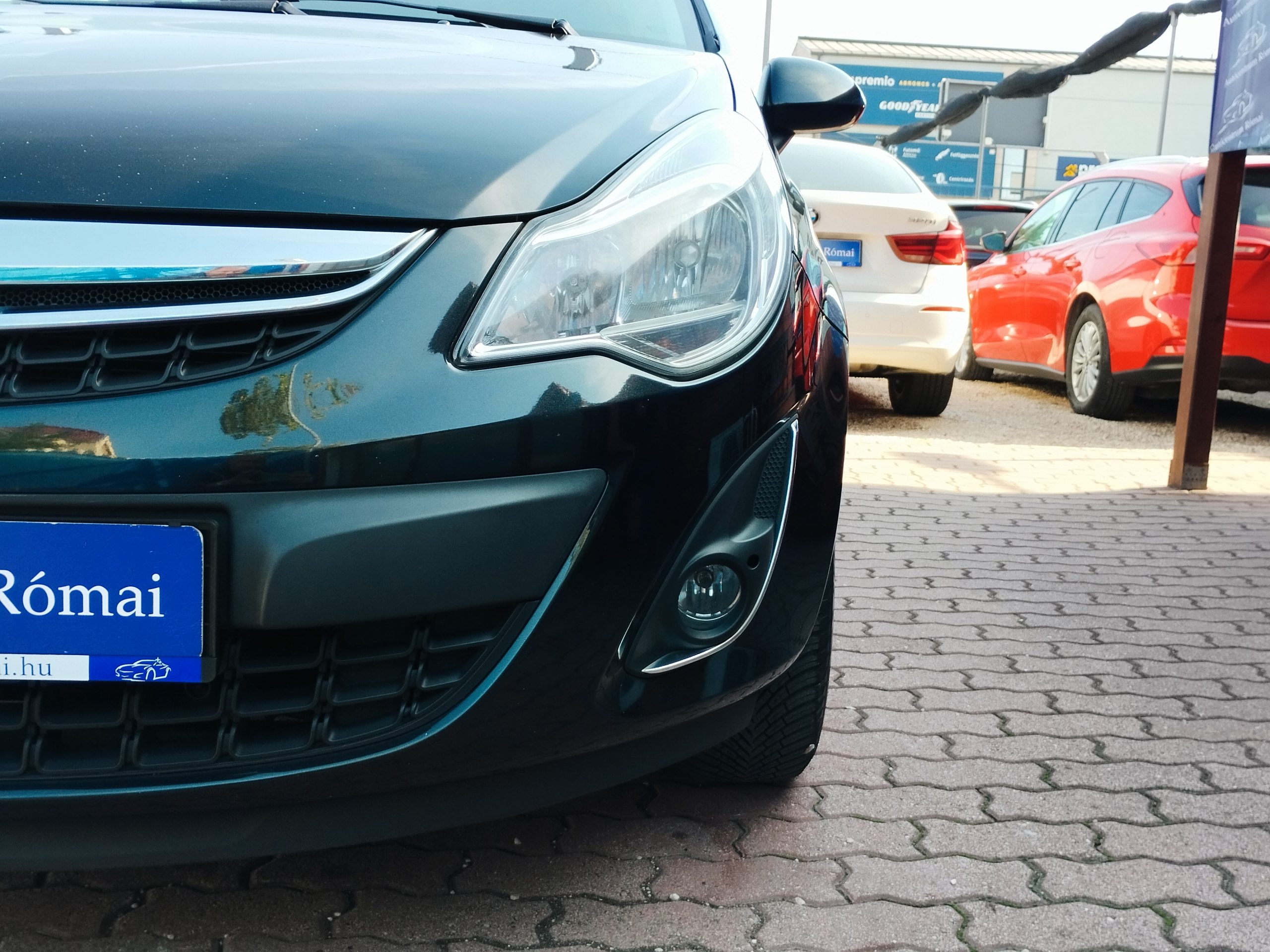 OPEL CORSA D 1.4 Active 2. Tulaj. Szervizönyv! DIGIT KLÍMA. TEMPOMAT. NAVIGÁCIÓ. ÜLÉSFŰTÉS