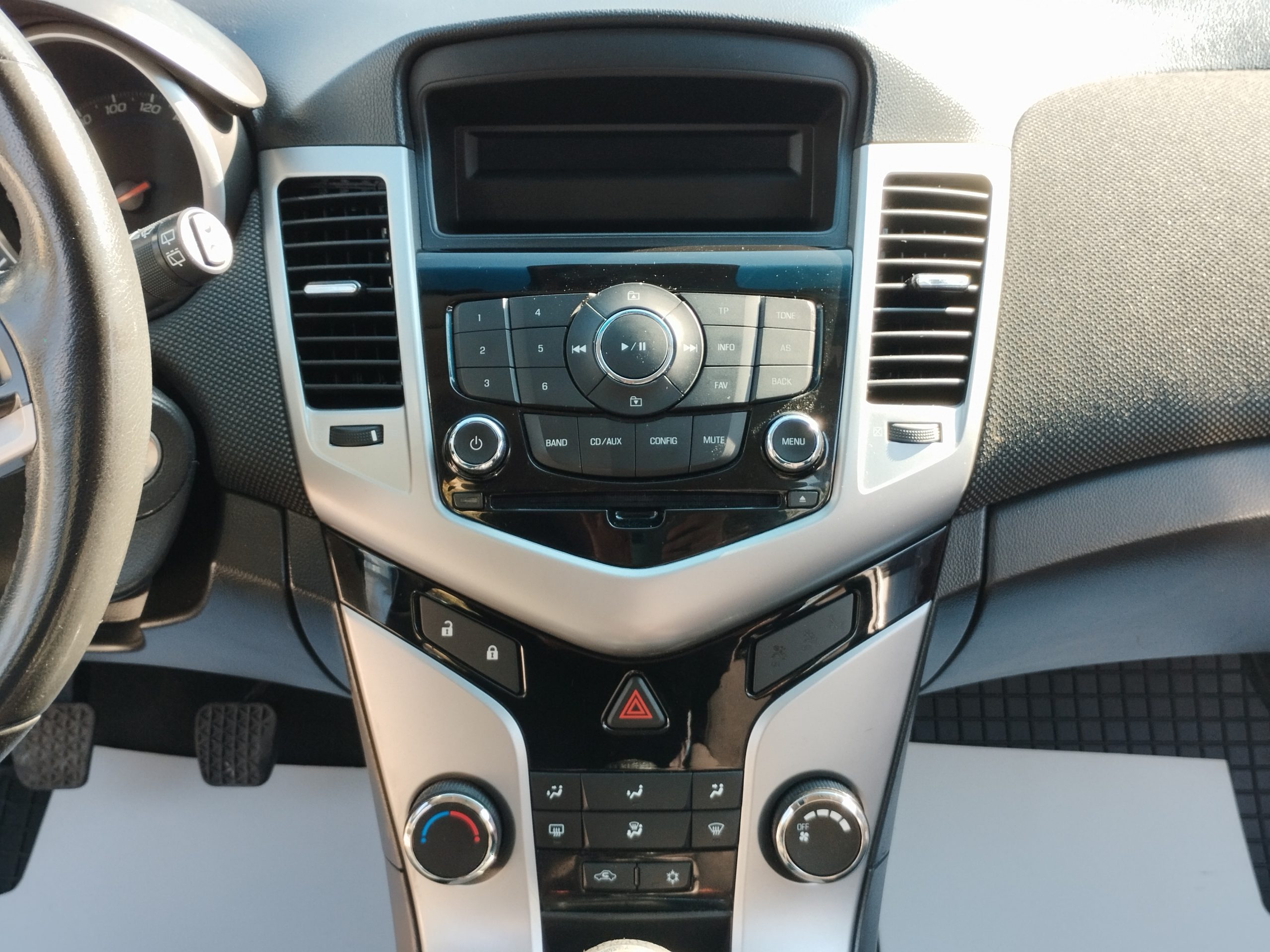 CHEVROLET CRUZE 1.6 LS Plus KLÍMA. TEMPOMAT. PARKRADAR. KÖDLÁMPA